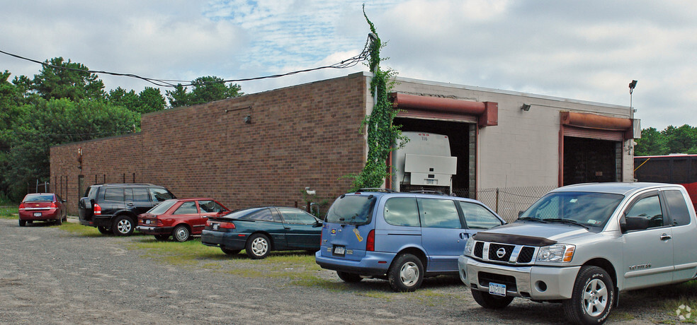 991 Station Rd, Bellport, NY à vendre - Photo du bâtiment - Image 1 de 1