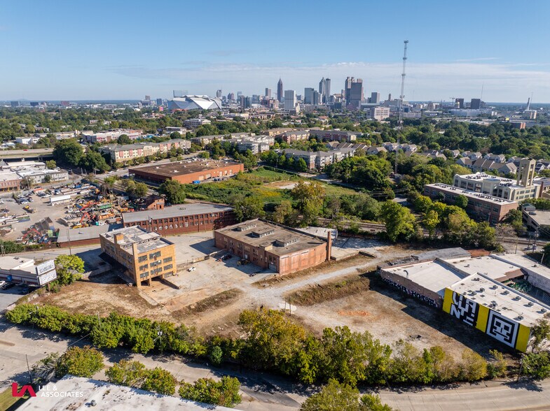 570 Glenn St SW, Atlanta, GA à louer - Photo du bâtiment - Image 2 de 10