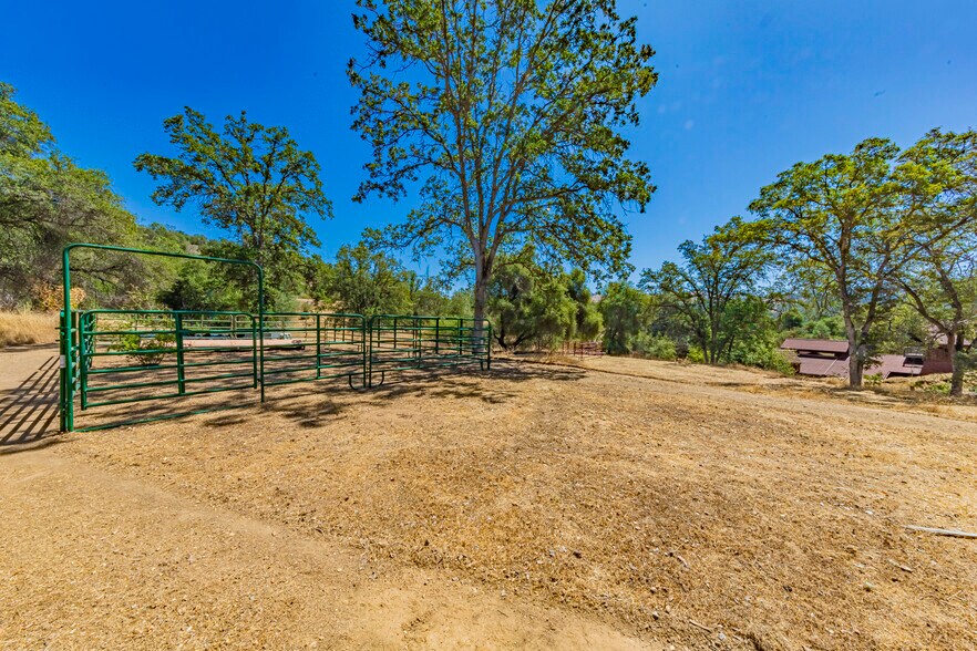 49610 House Ranch Rd, O Neals, CA à vendre - Photo principale - Image 1 de 7