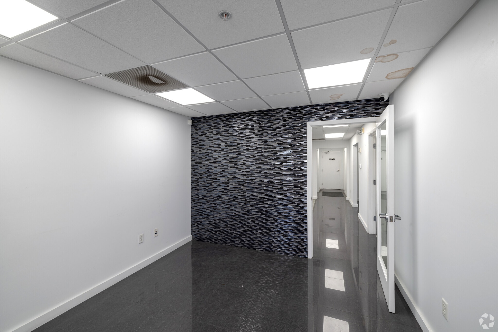 5240-5260 NW 167th St, Hialeah, FL à louer Photo intérieure- Image 1 de 22