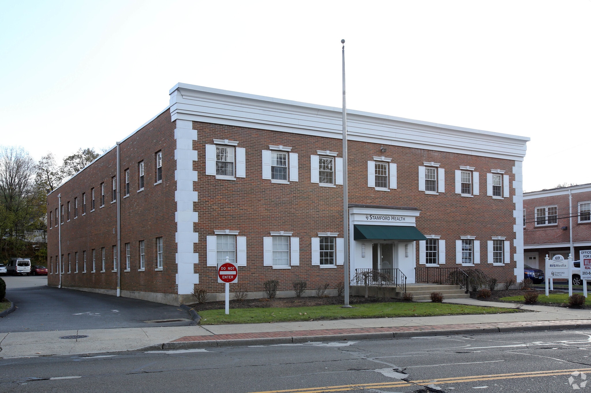 69 East Ave, Norwalk, CT for lease Primary Photo- Image 1 of 24