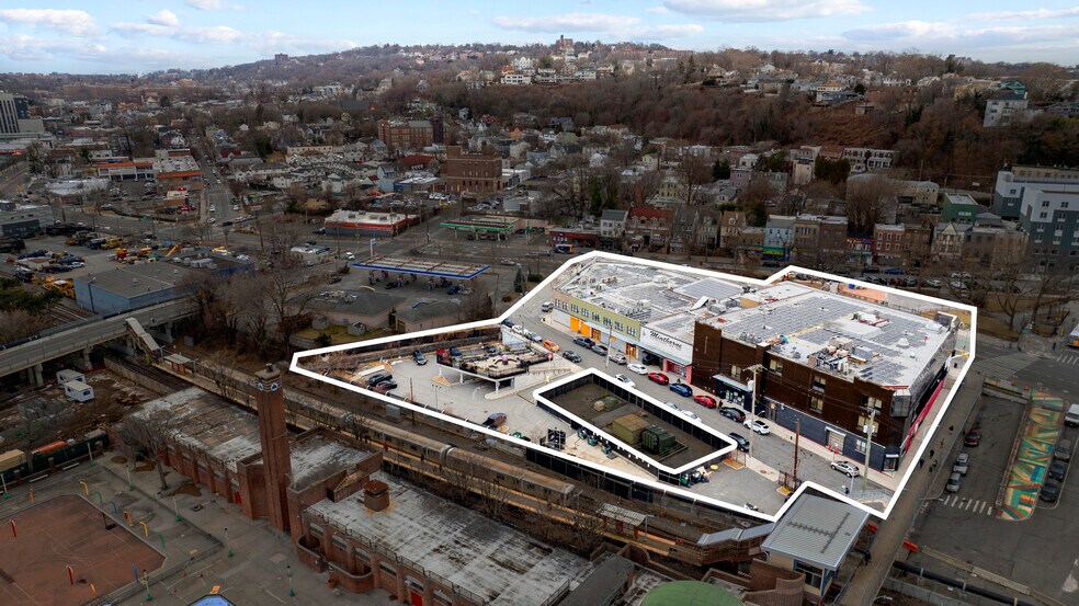 181 Bay St, Staten Island, NY à vendre - Photo du bâtiment - Image 2 de 13