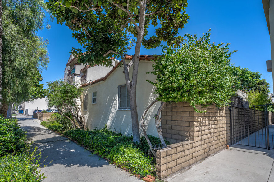 1423 & 1427 Euclid St, Santa Monica portfolio of 2 properties for sale on LoopNet.ca - Primary Photo - Image 3 of 7