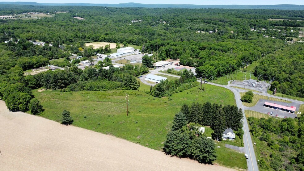 122 Mill Pond Rd, Gilbert, PA à vendre - Photo du bâtiment - Image 2 de 15