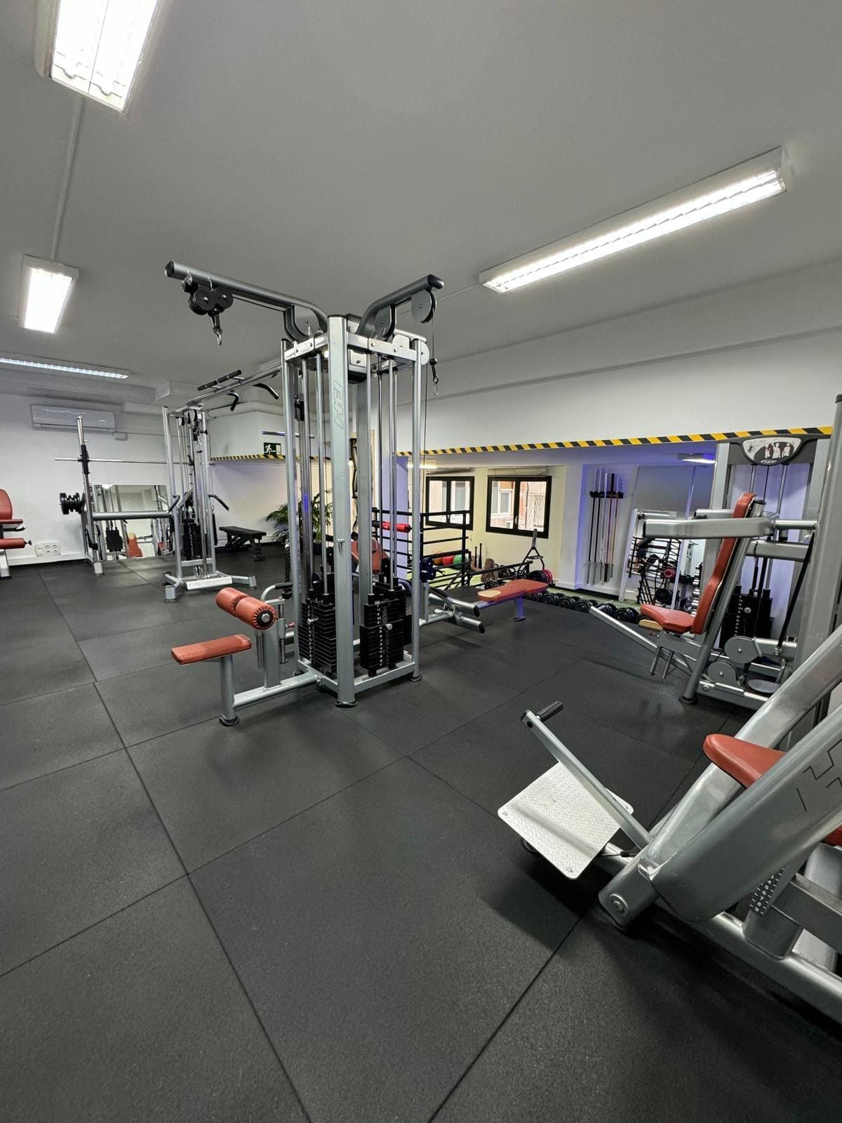 Retail in Barcelona, Barcelona for lease Interior Photo- Image 1 of 7