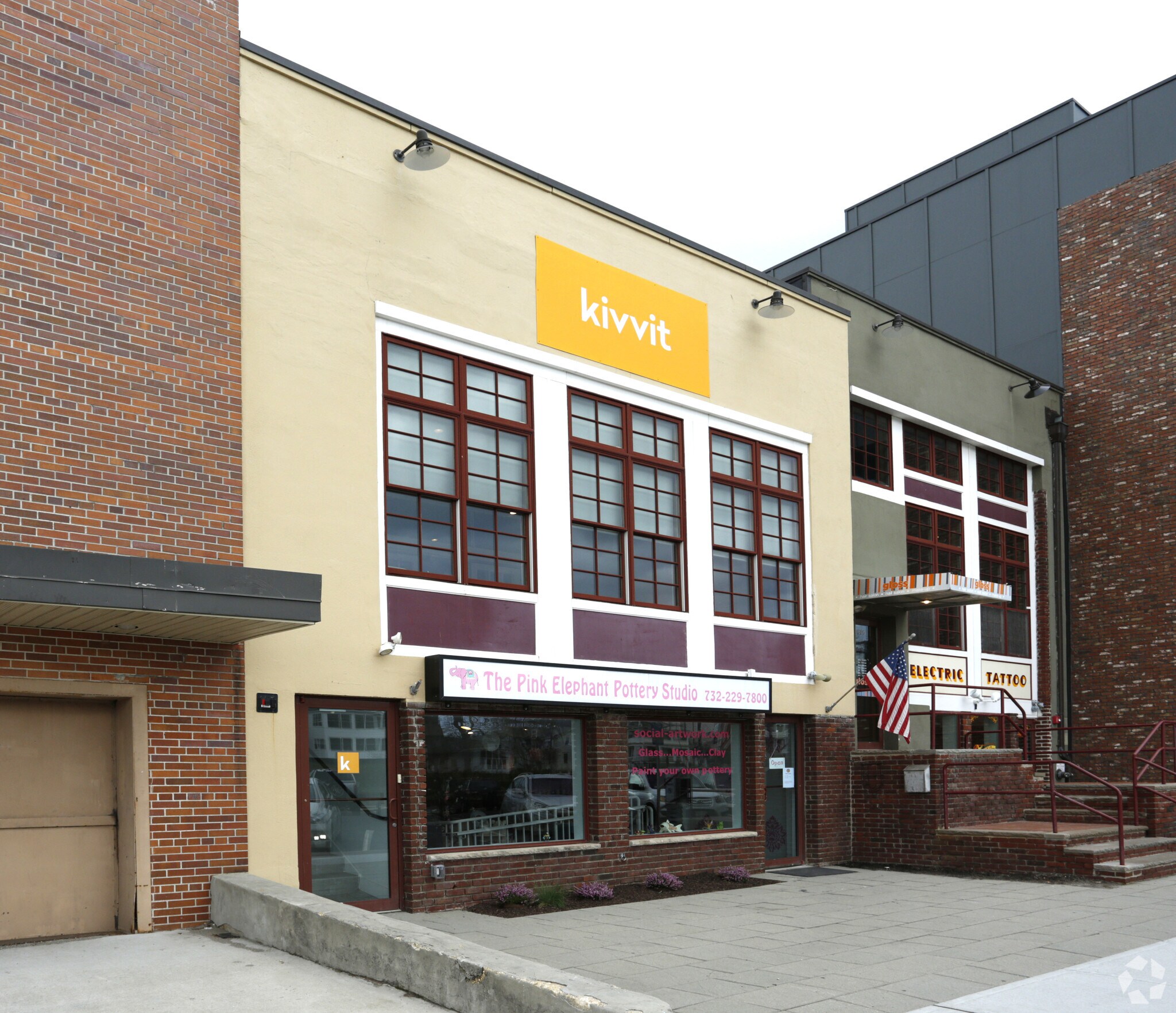 607 Lake Ave, Asbury Park, NJ à louer Photo du bâtiment- Image 1 de 12