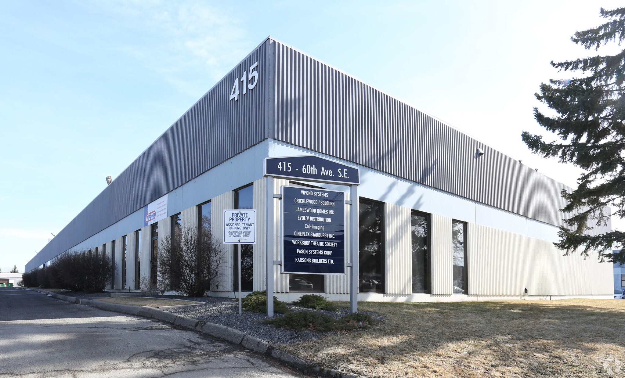 415 60th Ave SE, Calgary, AB for sale Primary Photo- Image 1 of 1