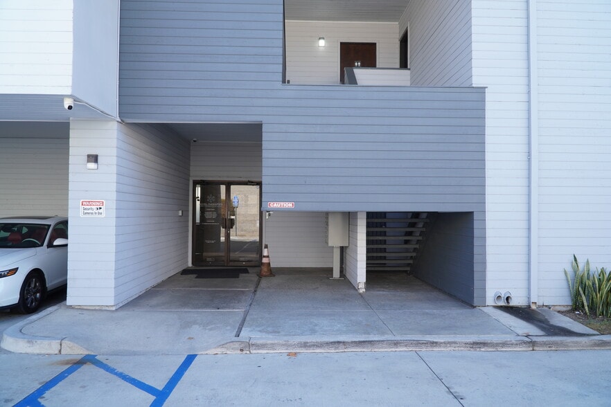 140 S Flower St, Orange, CA à louer - Photo du bâtiment - Image 3 de 17