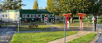 Plus de détails pour Chaffinch Ln, Watford - Commerce de détail à louer