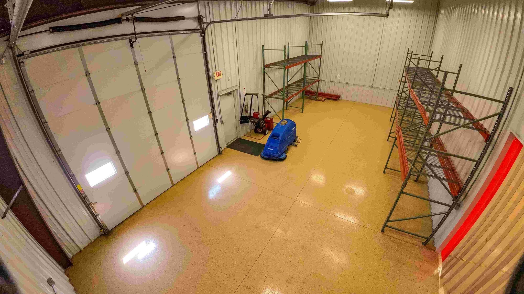 601 4th St, De Smet, SD for sale Interior Photo- Image 1 of 7