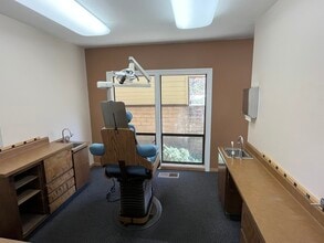 5300 Snyder Ln, Rohnert Park, CA à louer Photo intérieure- Image 1 de 9