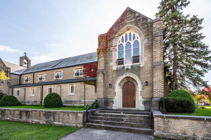 94 Shoshone st, Buffalo, NY à vendre - Photo principale - Image 1 de 82