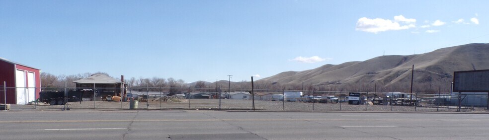 4207 Main Street. -1, Union Gap, WA à vendre - Photo du bâtiment - Image 2 de 2