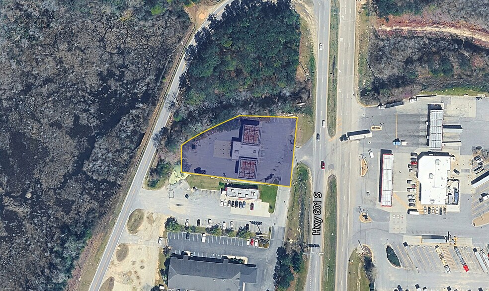 521 Highway 601 S, Lugoff, SC à vendre - Photo du bâtiment - Image 2 de 3