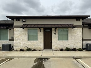 17134 N Eldridge Pkwy, Tomball, TX for lease Building Photo- Image 1 of 15