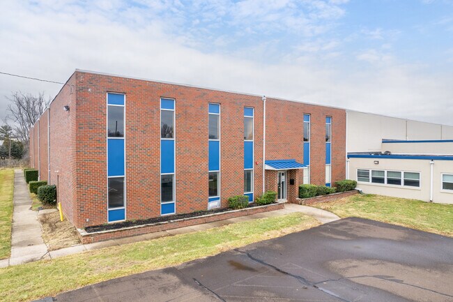 Plus de détails pour 315 W Street Rd, Warminster Township, PA - Industriel à louer