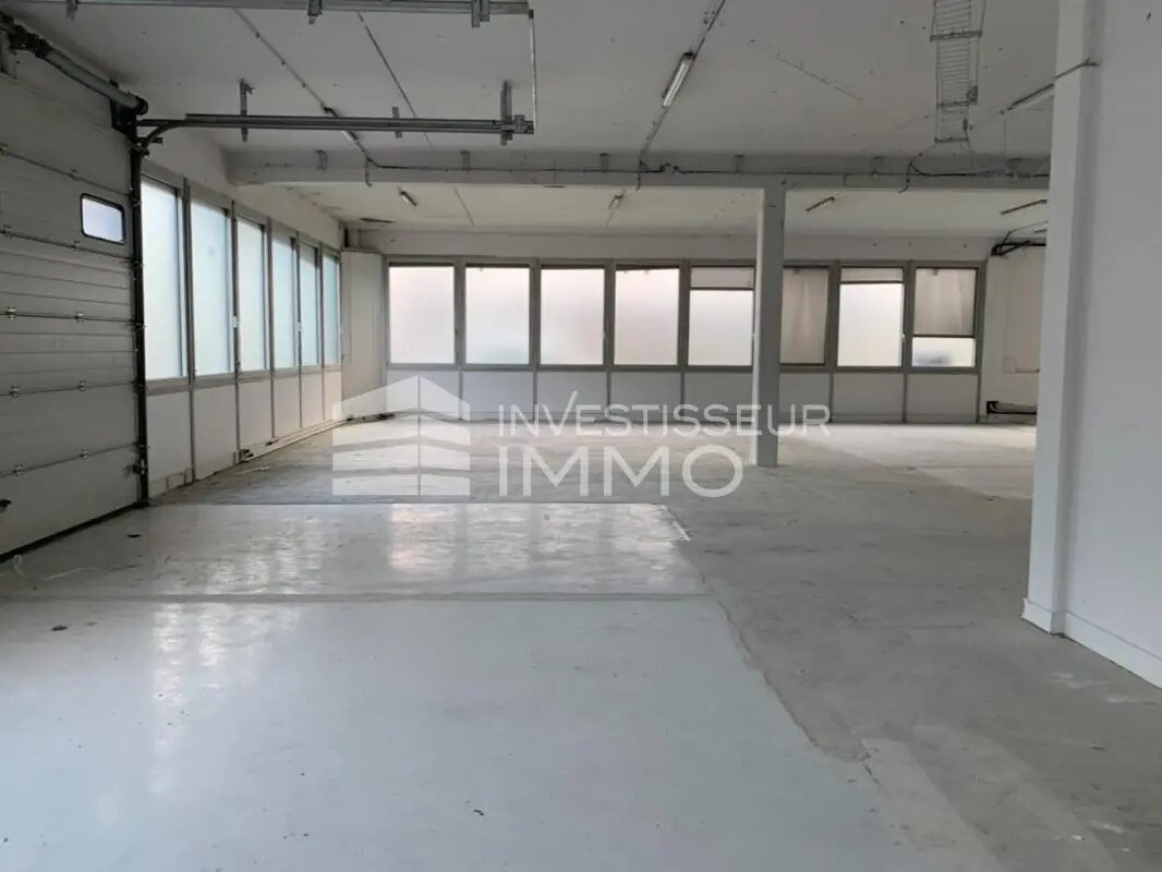 Flex in Gennevilliers for lease Interior Photo- Image 1 of 11