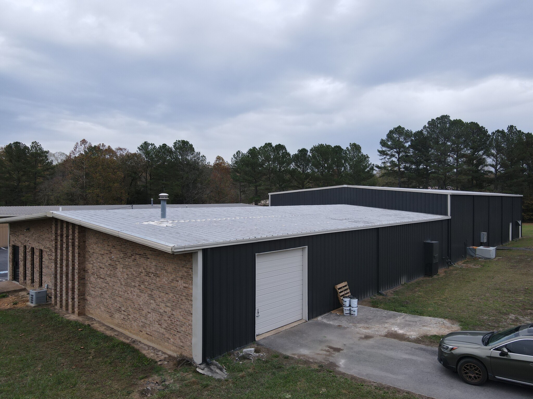 111 Montclair St, Tullahoma, TN for lease Interior Photo- Image 1 of 8