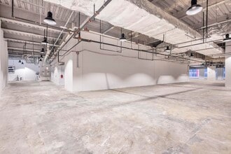 151 W 42nd St, New York, NY à louer Photo intérieure- Image 2 de 7