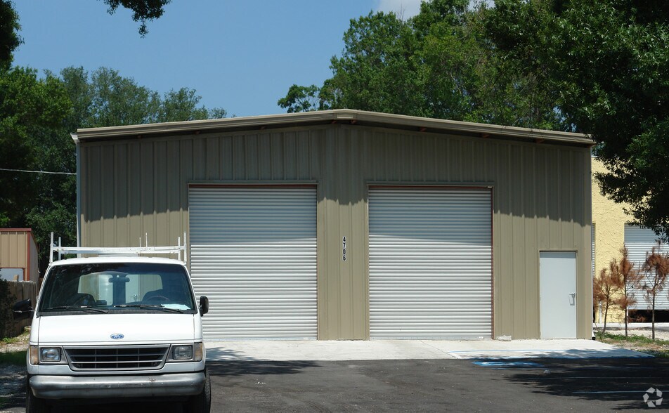4706 N Lois Ave, Tampa, FL à louer - Photo du bâtiment - Image 2 de 15