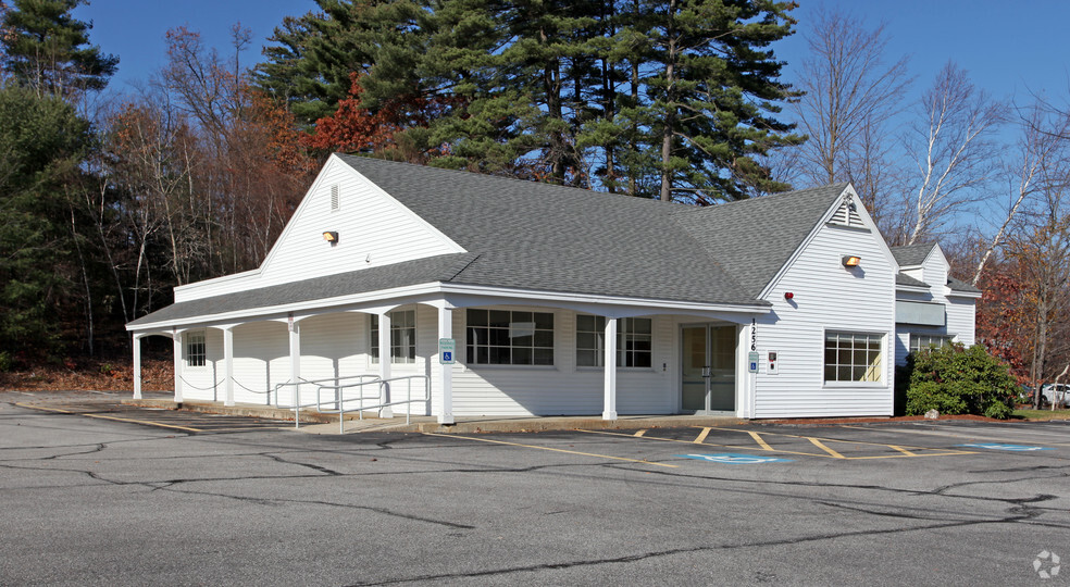 1256 Hooksett Rd, Hooksett, NH for sale - Primary Photo - Image 1 of 1