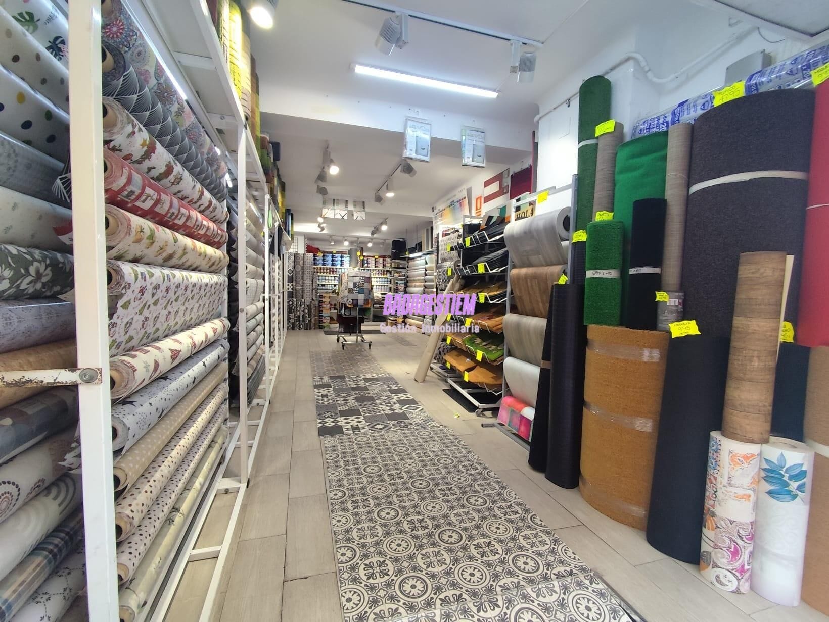 Commerce de détail dans Badalona, Barcelona à louer Photo intérieure- Image 1 de 4