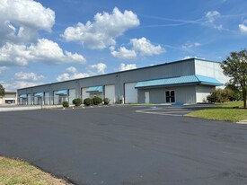 28, 600 +/- SF - Warehouse