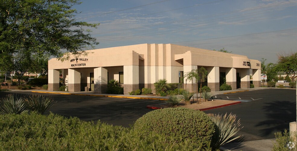 2900 N Green Valley Pky, Henderson, NV à louer - Photo du bâtiment - Image 1 de 11