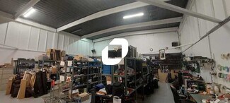 Plus de détails pour Local d'activités à louer