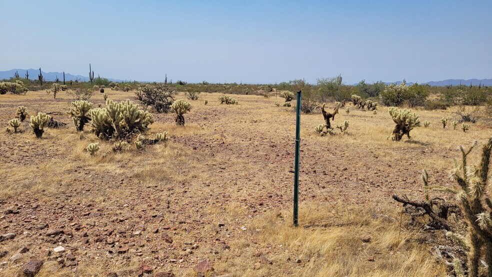 331XX W Cloud Rd, Wittmann, AZ for sale - Building Photo - Image 2 of 3