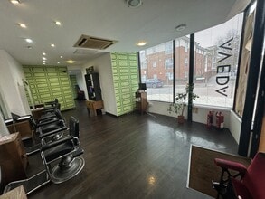 18 Coombe Rd, Kingston Upon Thames for lease Interior Photo- Image 2 of 4