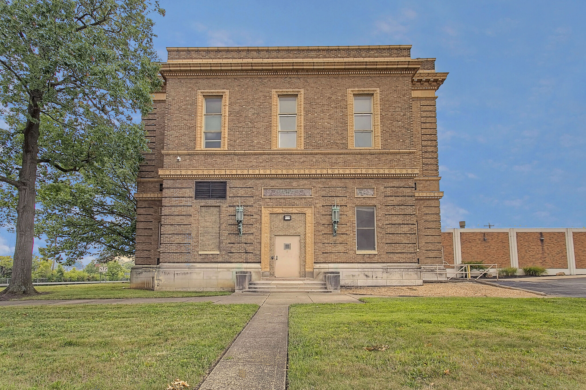 2216 Norwood Ave, Cincinnati, OH à vendre Photo du bâtiment- Image 1 de 11