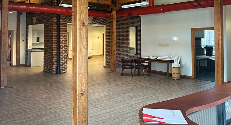 9500 Burge Ave, Richmond, VA à louer - Photo du bâtiment - Image 2 de 24