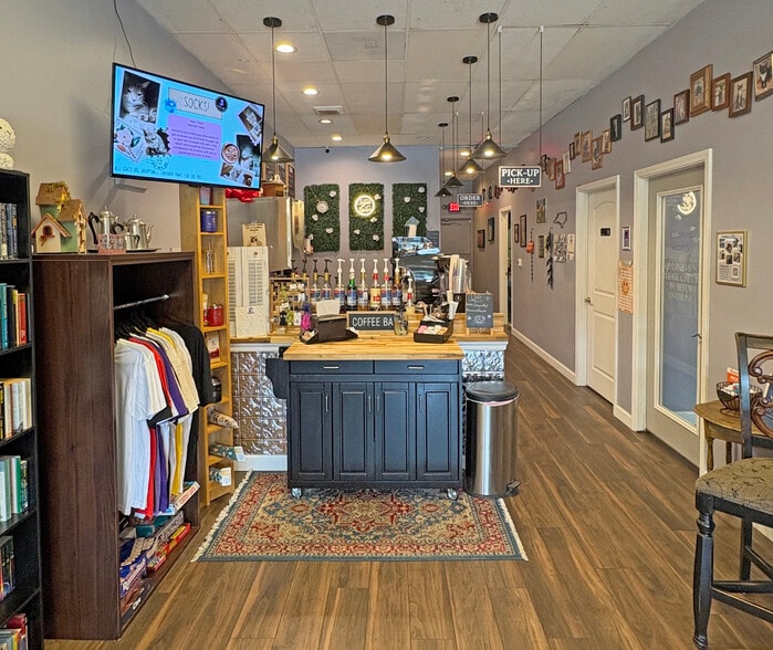 12217-12295 Capital Blvd, Wake Forest, NC à louer - Photo intérieure - Image 2 de 6