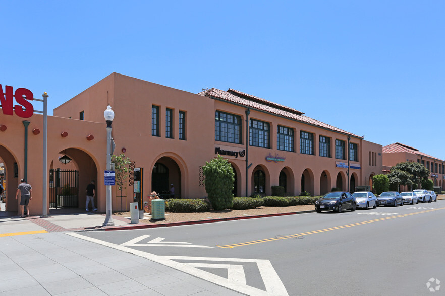 2820 Historic Decatur Rd, San Diego, CA for lease - Building Photo - Image 2 of 33