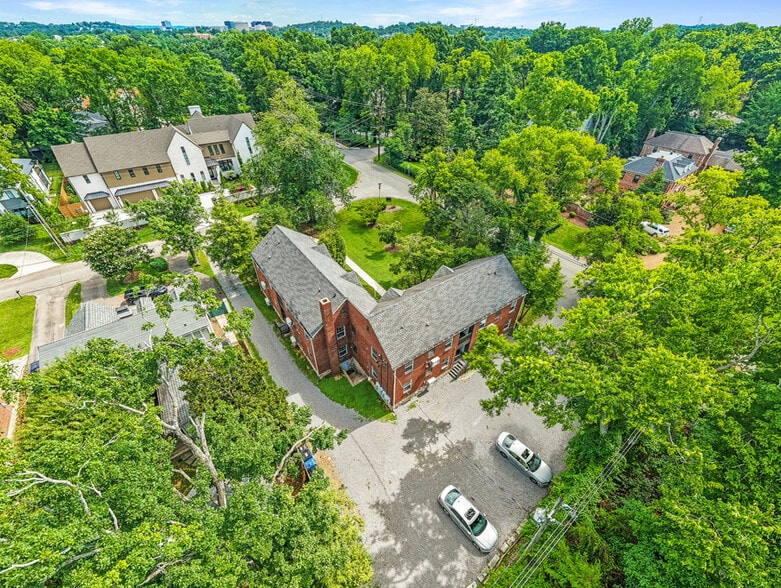 701 Bowling Ave, Nashville, TN à vendre - Photo du bâtiment - Image 2 de 21