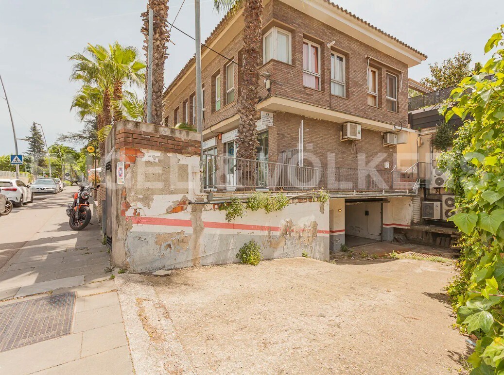 Commerce de détail dans Sant Cugat del Vallès, Barcelona à vendre Photo du bâtiment- Image 1 de 2