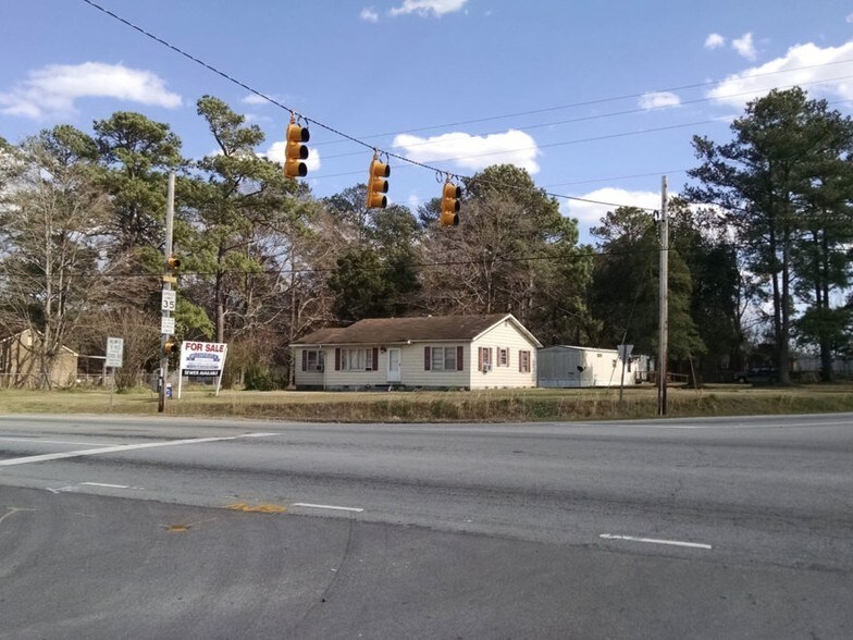 1471 Burgaw Hwy, Jacksonville, NC à vendre - Photo du bâtiment - Image 2 de 4