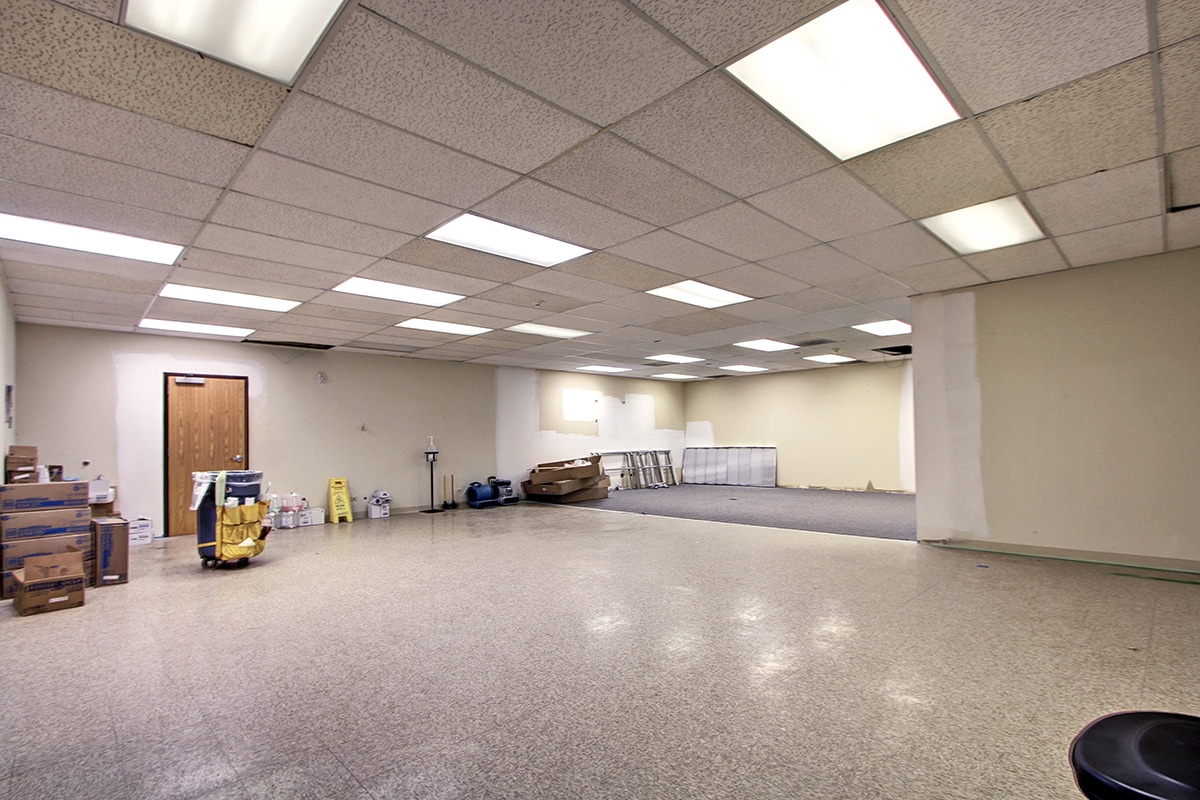 10499 W Bradford Rd, Littleton, CO 80127 - Unité 103 -  - Photo intérieure - Image 1 of 8