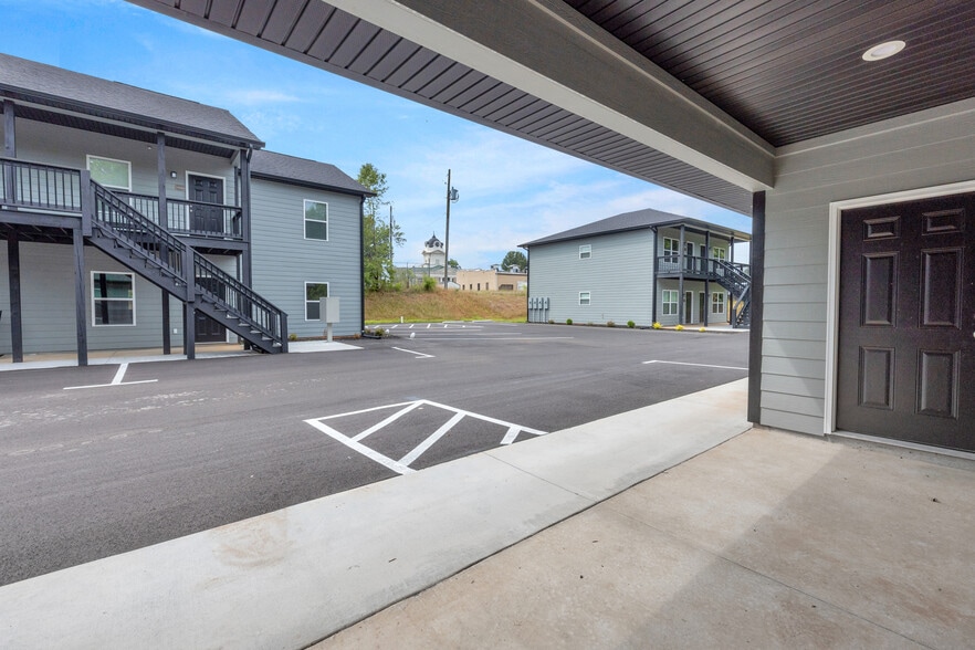 339 Gainesville St, Carnesville, GA for sale - Building Photo - Image 3 of 5