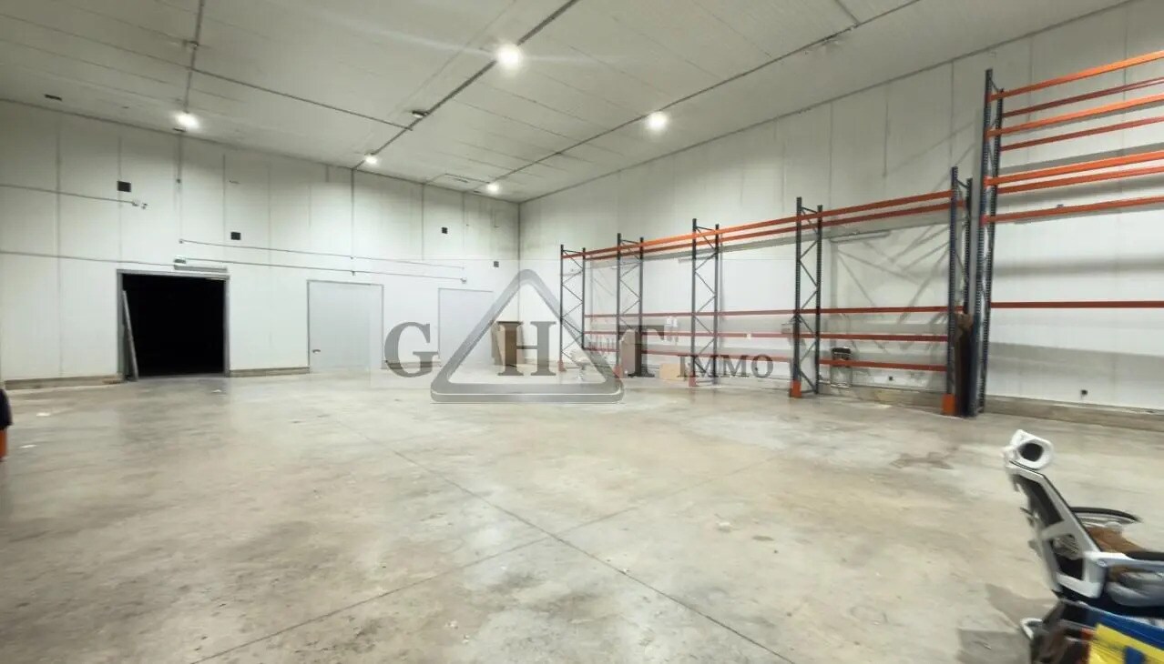 Office in Crégy-lès-Meaux for lease Building Photo- Image 1 of 16