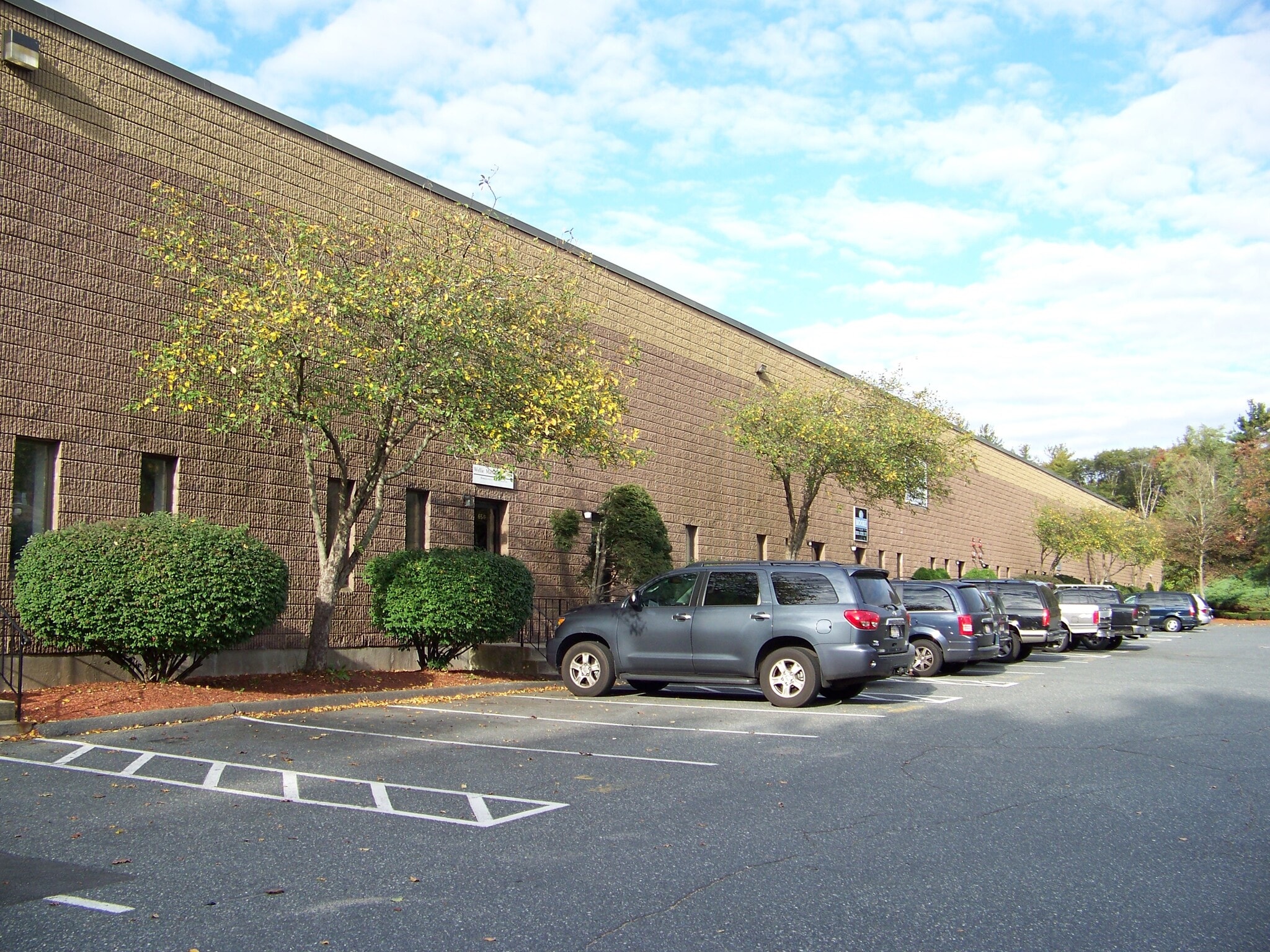 65 Mathewson Dr, Weymouth, MA for lease Primary Photo- Image 1 of 7