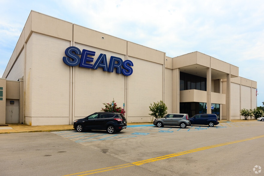 271 Northgate Mall, Chattanooga, TN for lease - Building Photo - Image 3 of 16