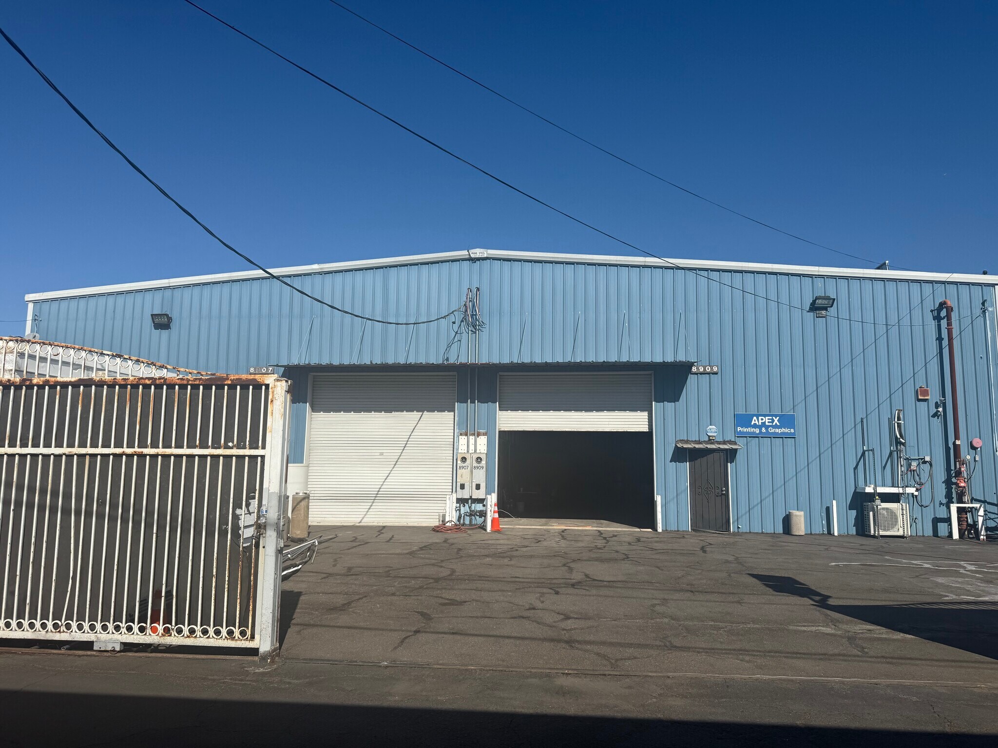 8907-8909 San Leandro St, Oakland, CA à vendre Photo du bâtiment- Image 1 de 1