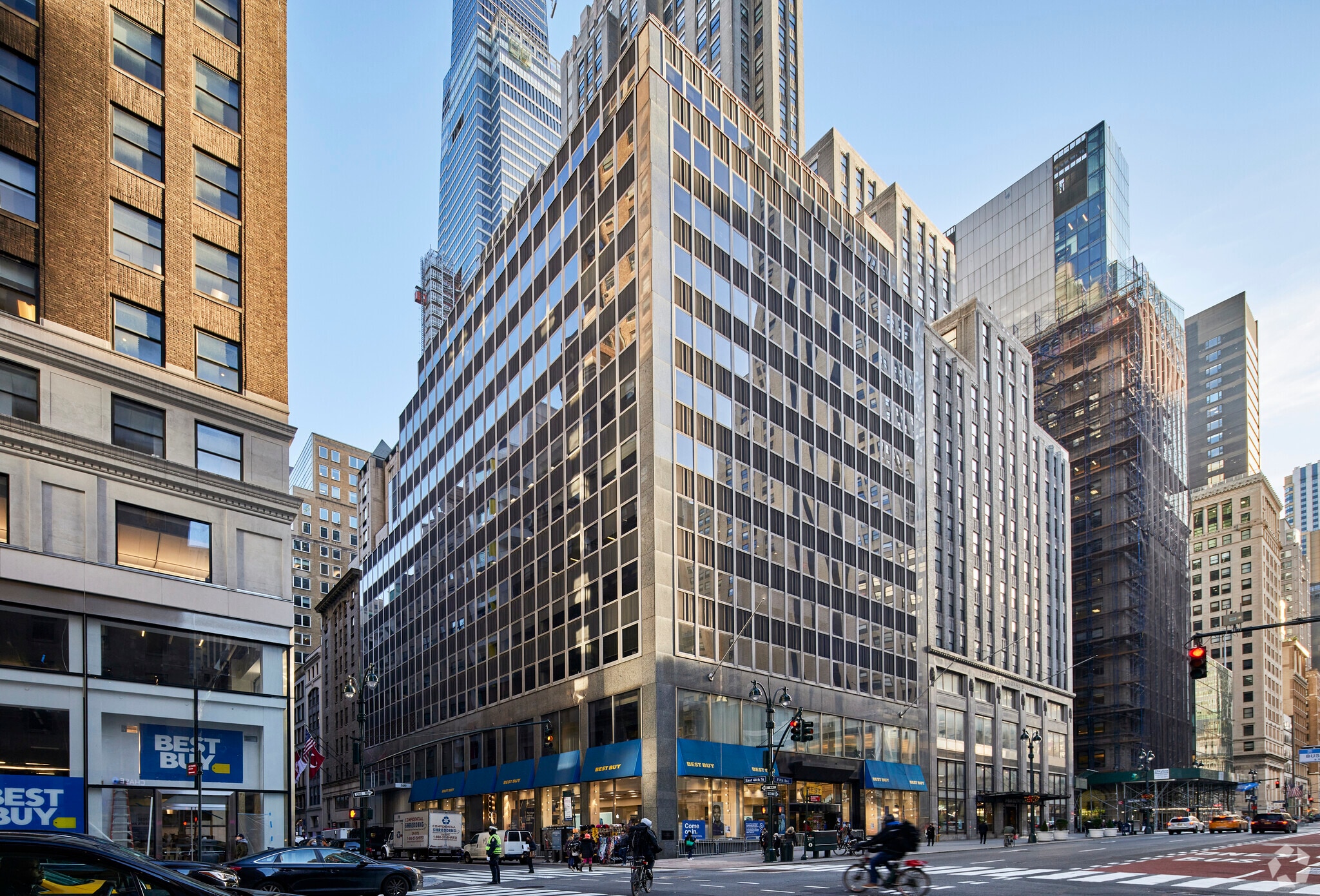 529 5th Ave, New York, NY for lease Primary Photo- Image 1 of 20