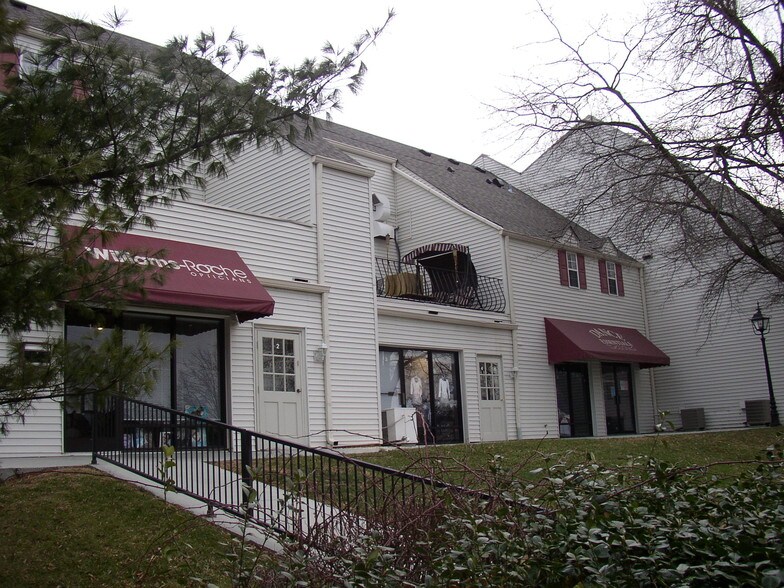 153-154 Patchen Dr, Lexington, KY à louer - Photo du bâtiment - Image 2 de 3