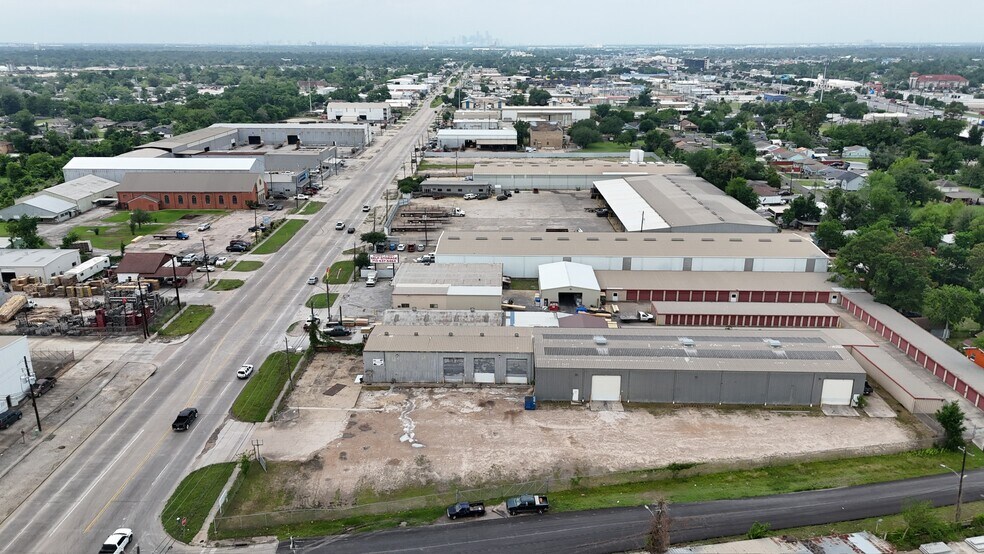 12989 Market Street Rd, Houston, TX à louer - Photo du bâtiment - Image 2 de 3