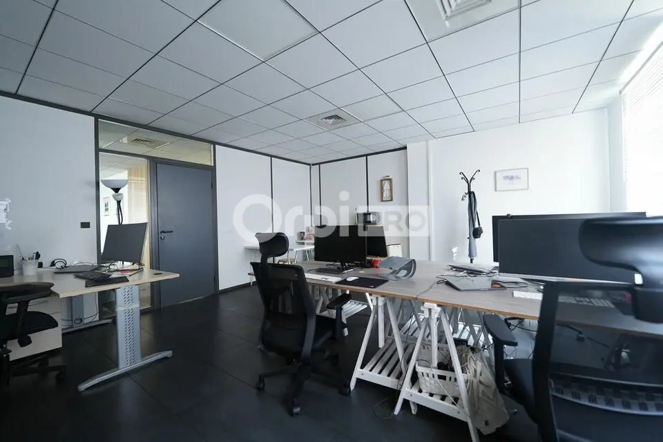 Bureau dans Dardilly à louer Photo intérieure- Image 1 de 13