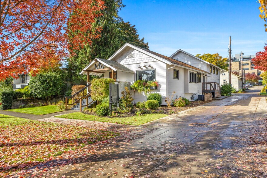 765 Liberty St SE, Salem, OR à vendre - Photo du bâtiment - Image 3 de 25