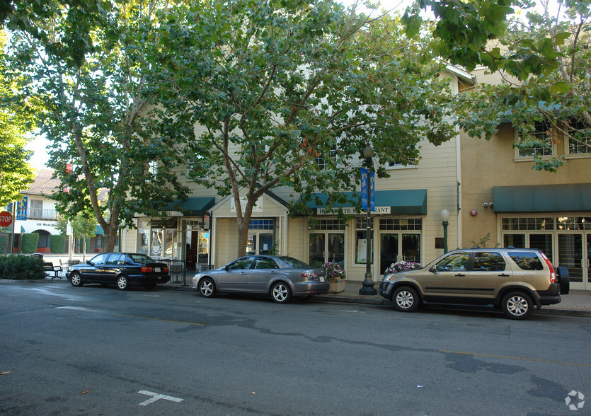 100 S Murphy Ave, Sunnyvale, CA à louer - Photo du bâtiment - Image 1 de 5